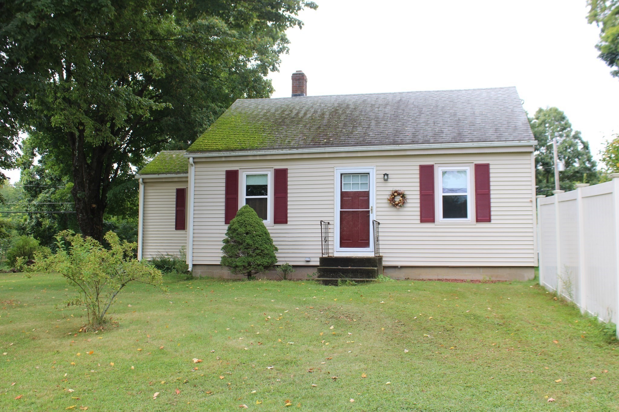 Casa Unifamiliar de 2 quartos em 260 Conway Rd, Deerfield