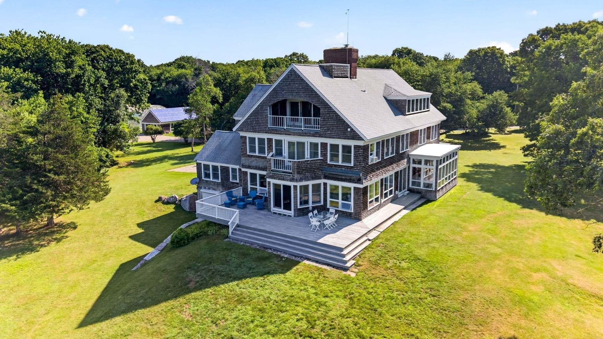 5-bed Single Family at 1069 Horseneck Rd, Westport