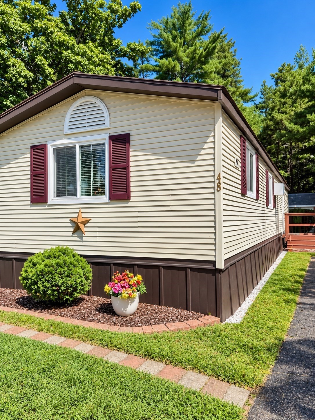 2-bed Single Family at 48 David Rd, Carver