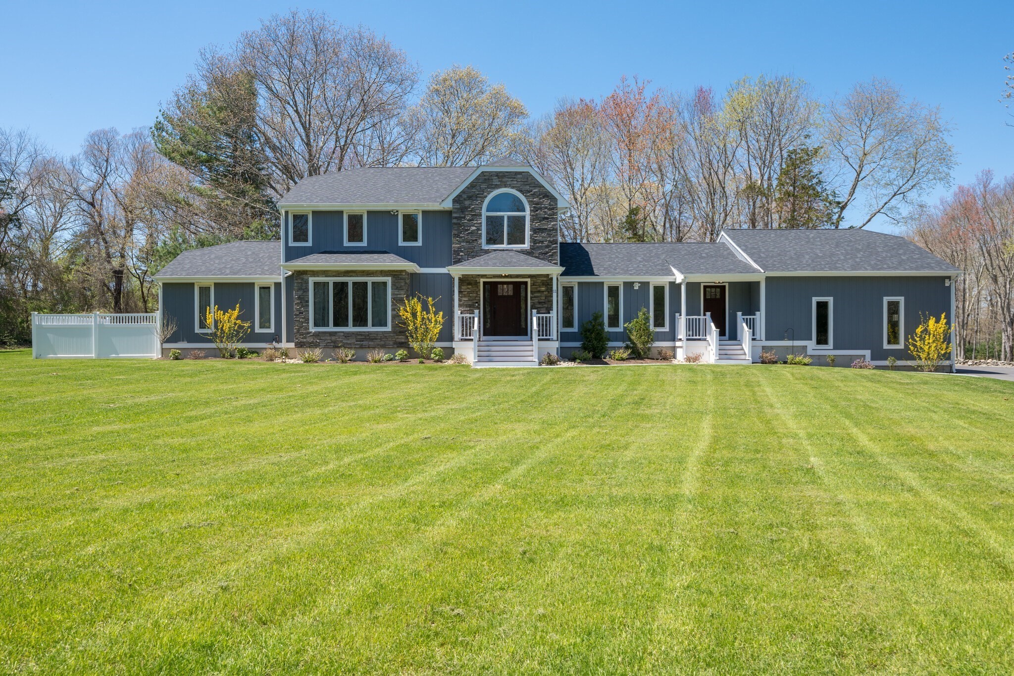 3-bed Single Family at 11 Walnut St, Freetown