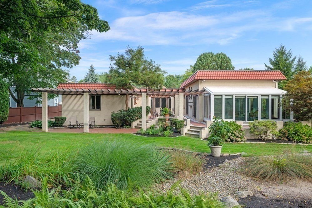 Casa Unifamiliar de 3 habitaciones en 37 Phillips Beach Ave, Swampscott