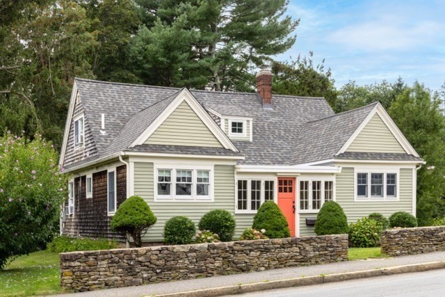 4-bed Single Family at 180 Main St, Kingston