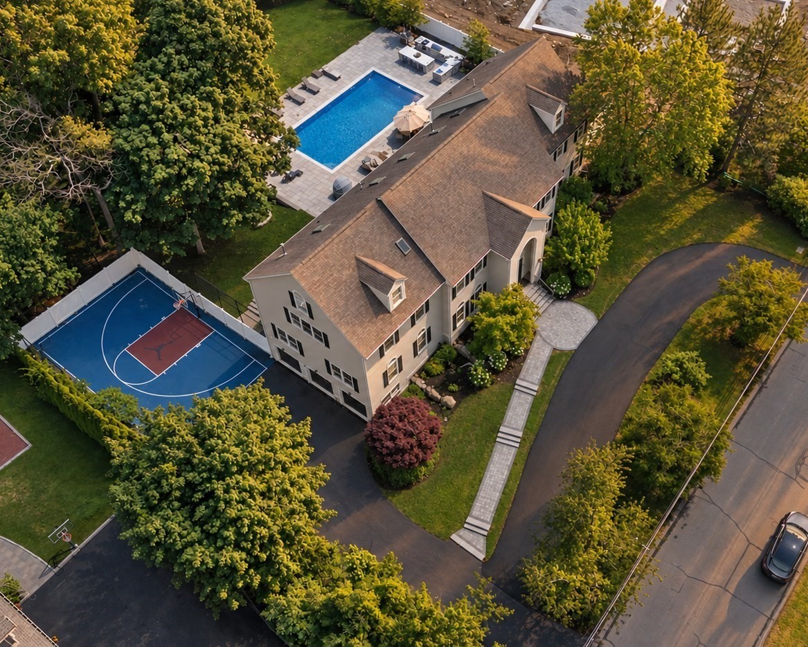 Casa Unifamiliar de 7 quartos em 28 Tyler Rd, Lexington