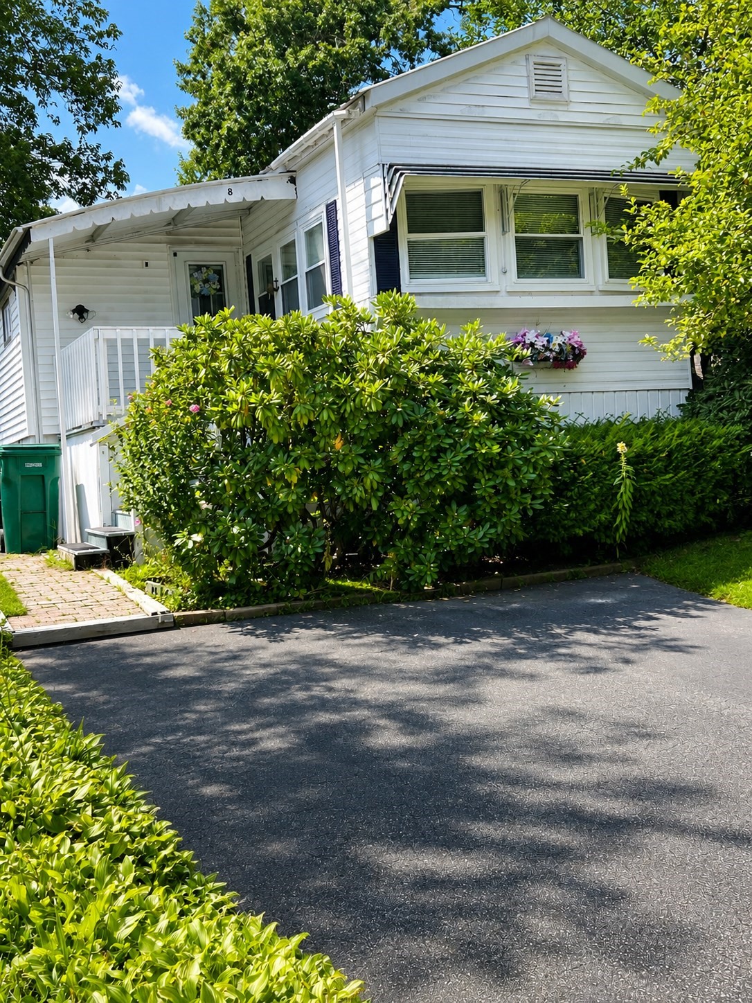 2-bed Single Family at 8 Natureway Circle, Halifax