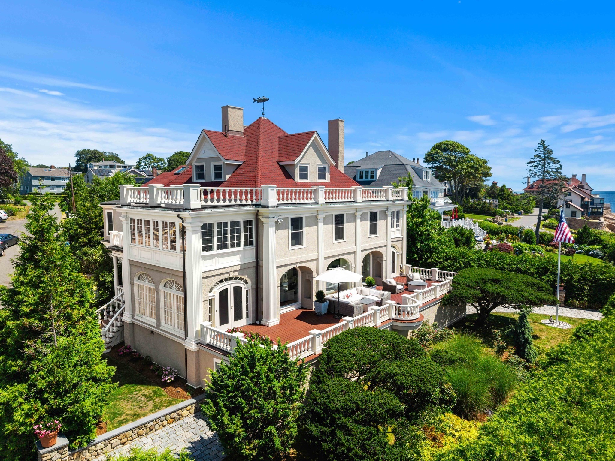 7-bed Single Family at 31 Shore Rd., Gloucester