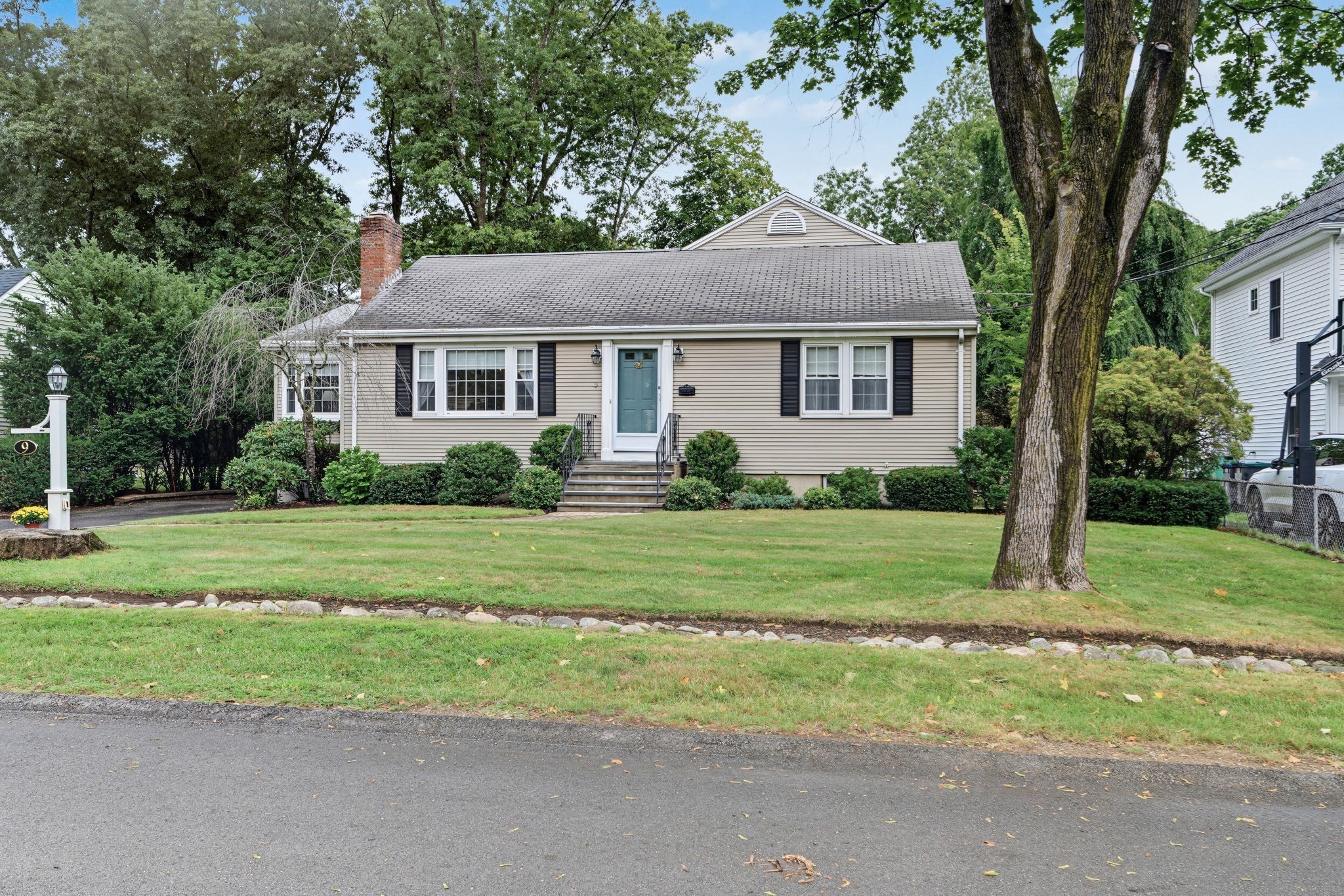 3-bed Single Family at 9 Fern St, Natick