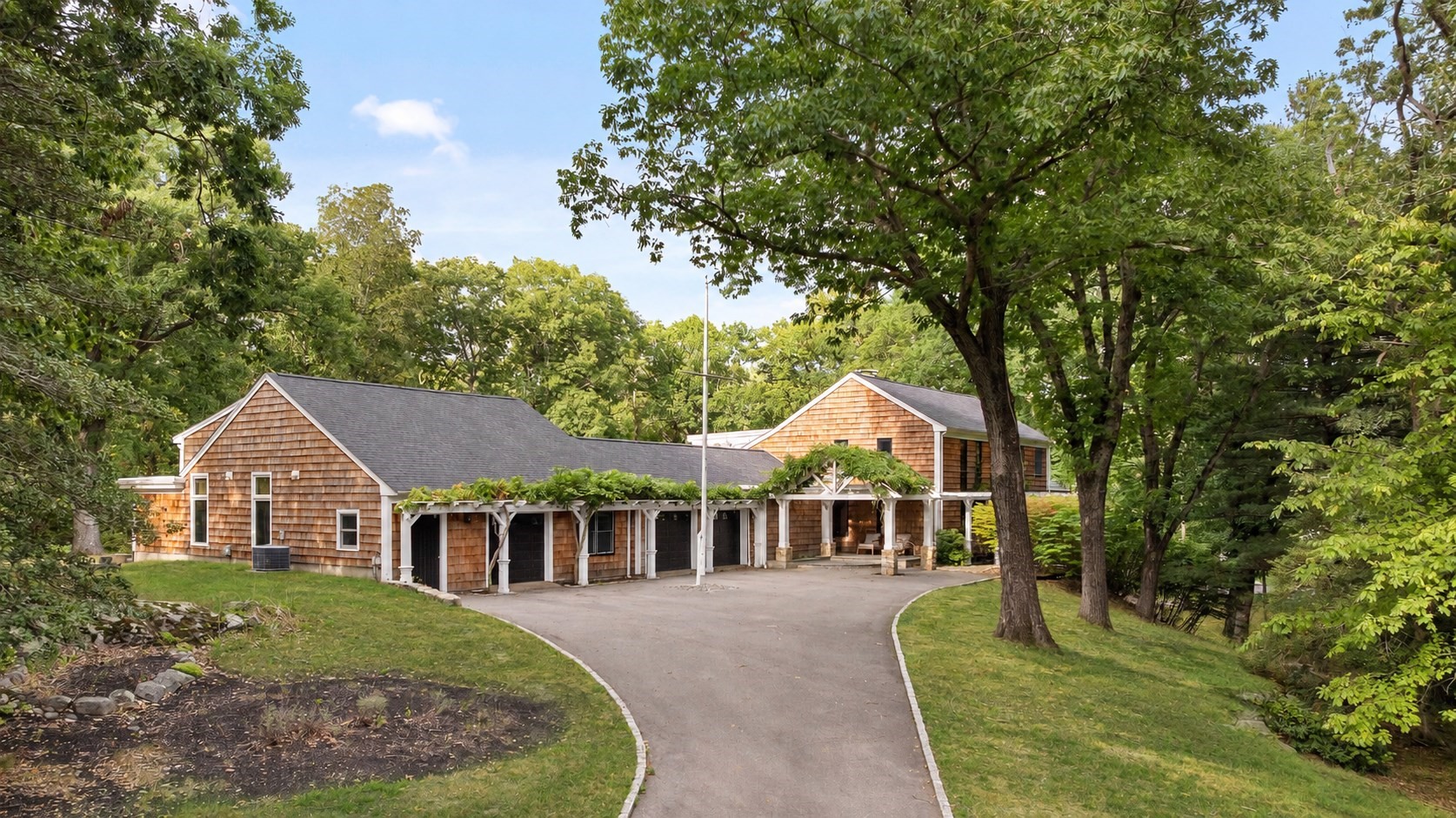Casa Unifamiliar de 4 quartos em 8&10 Evergreen Ln, Hingham