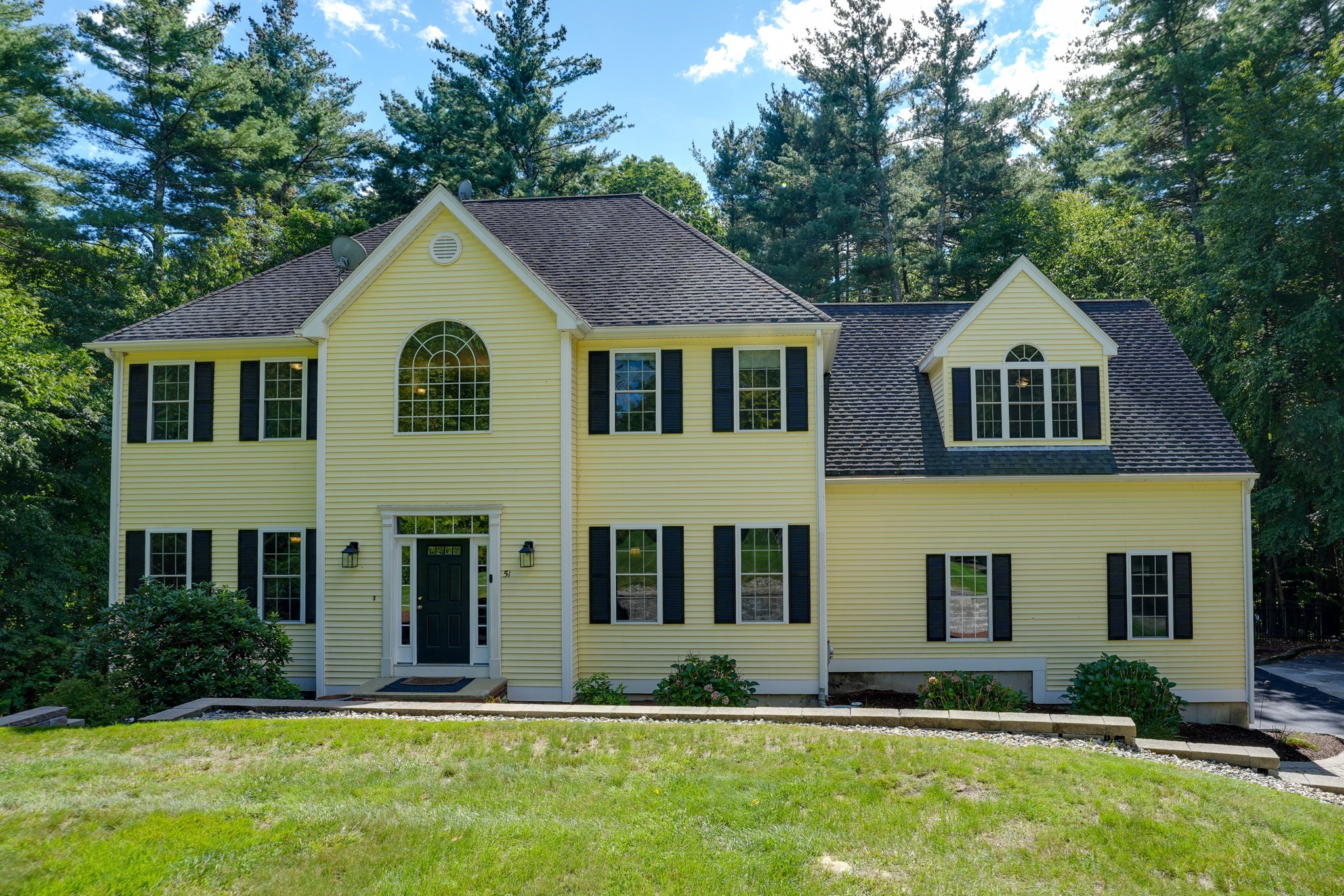 Casa Unifamiliar de 4 quartos em 51 Danforth Ln, Bolton