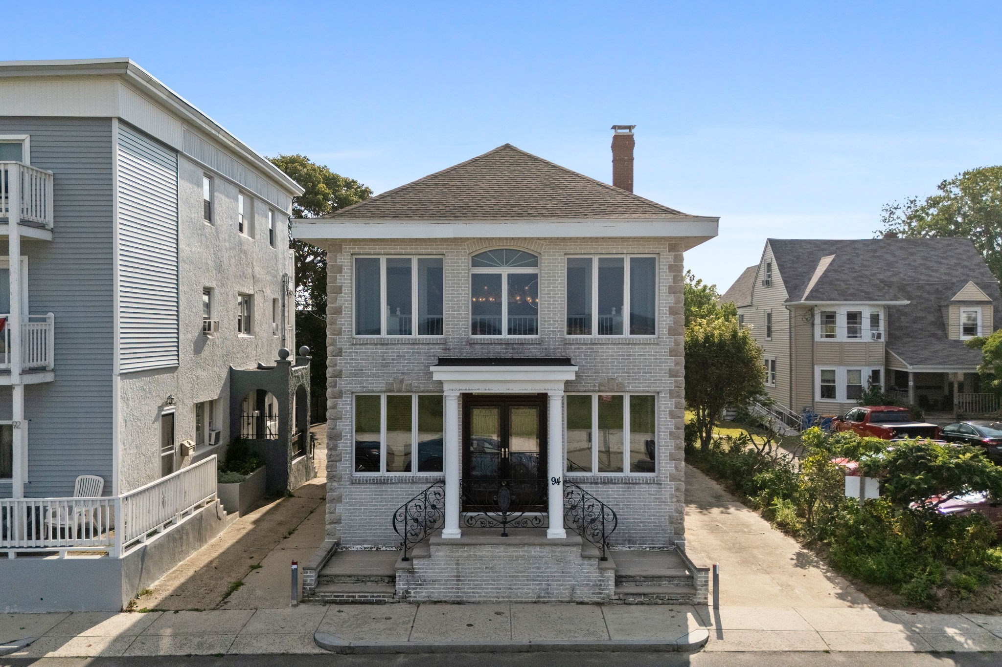 2-bed Single Family at 94 Winthrop Shore Dr, Winthrop