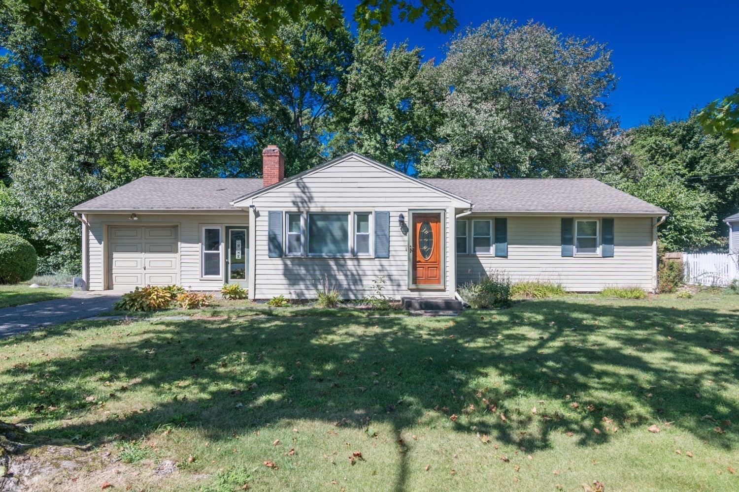Casa Unifamiliar de 3 habitaciones en 262 Cooper Street, Agawam