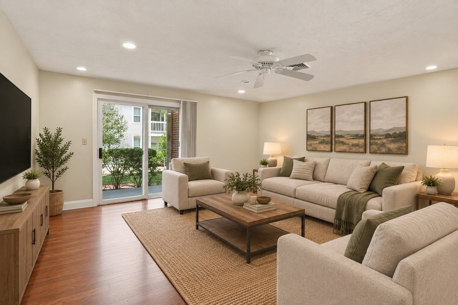 2-bed Condo at 5 Rose Ct # 5, Norwood