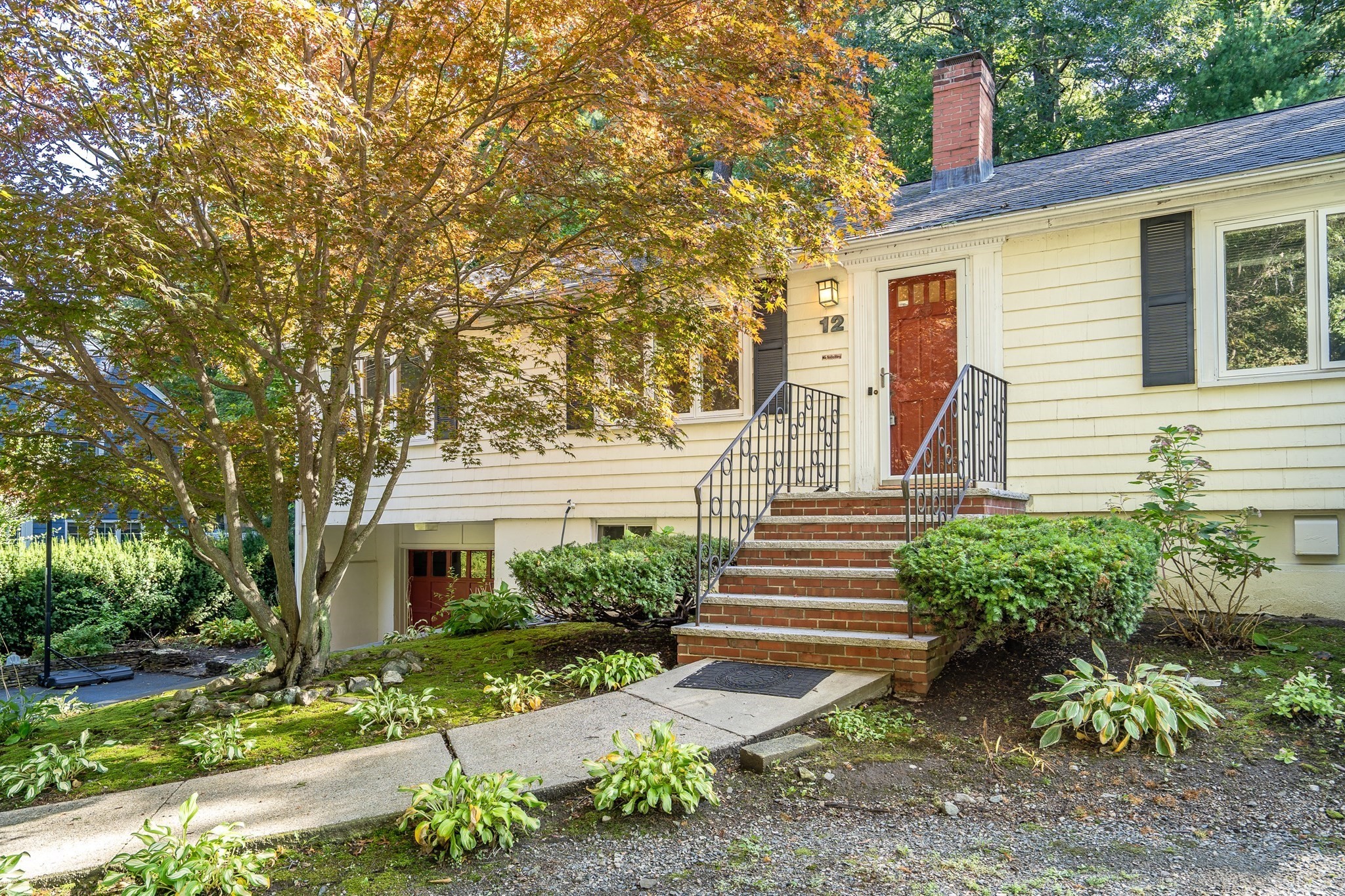 3-bed Single Family at 12 Watertown St, Lexington