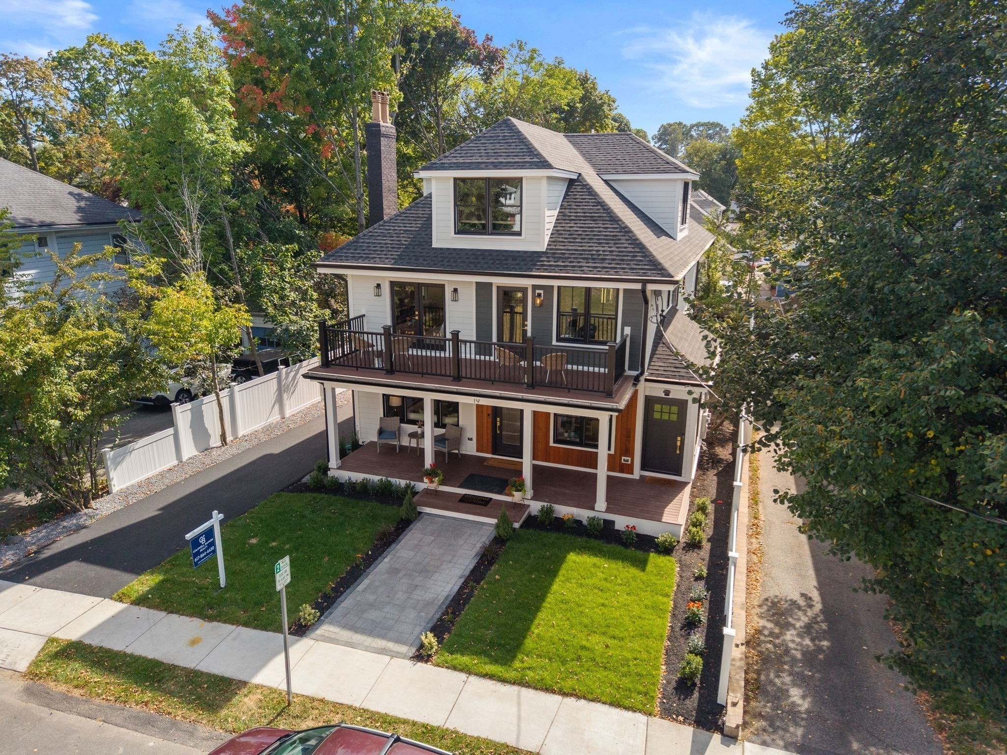 Casa Unifamiliar de 6 habitaciones en 19 Linden Ave, Belmont