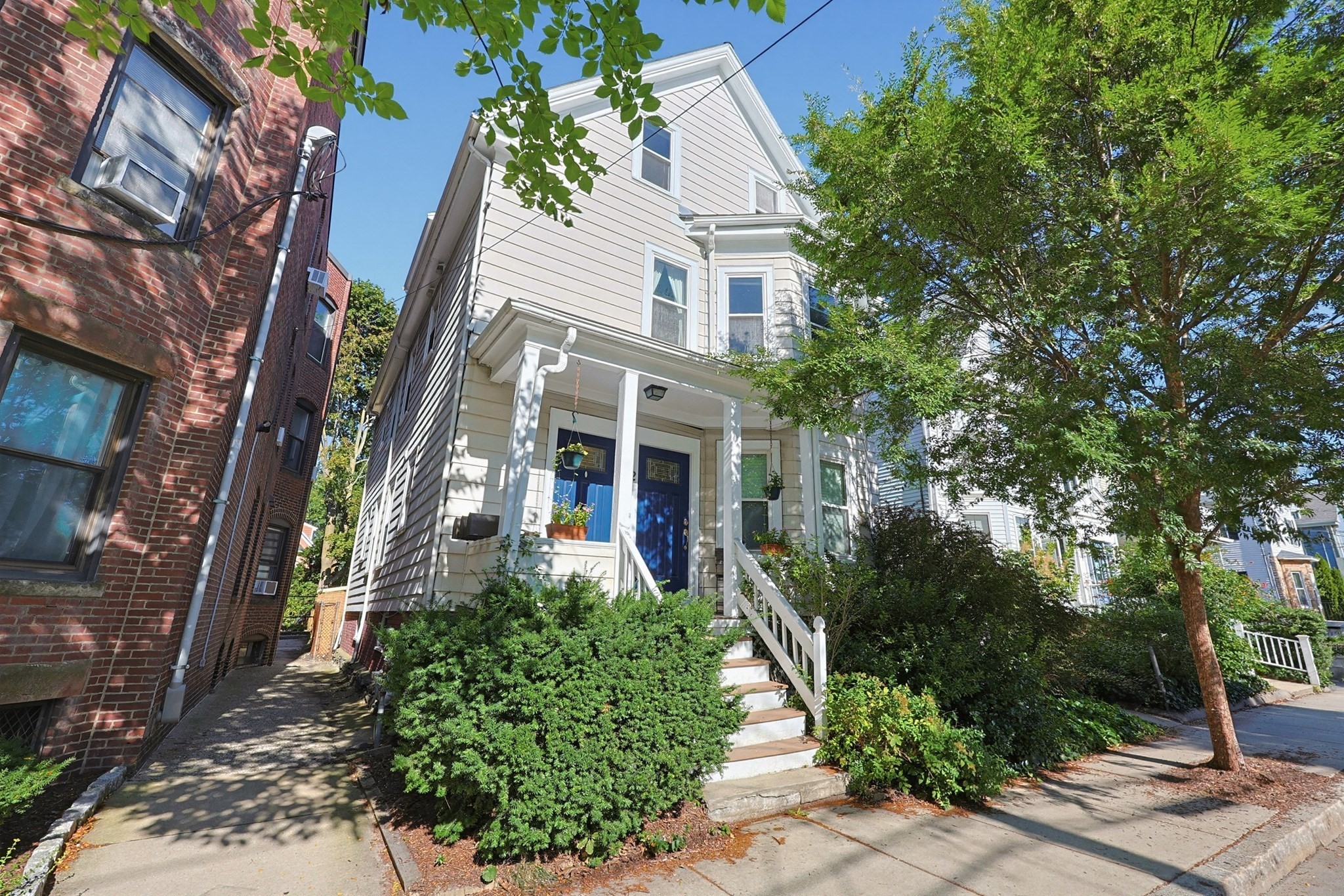 1-bed Condo at 42 Cedar St # 3, Somerville