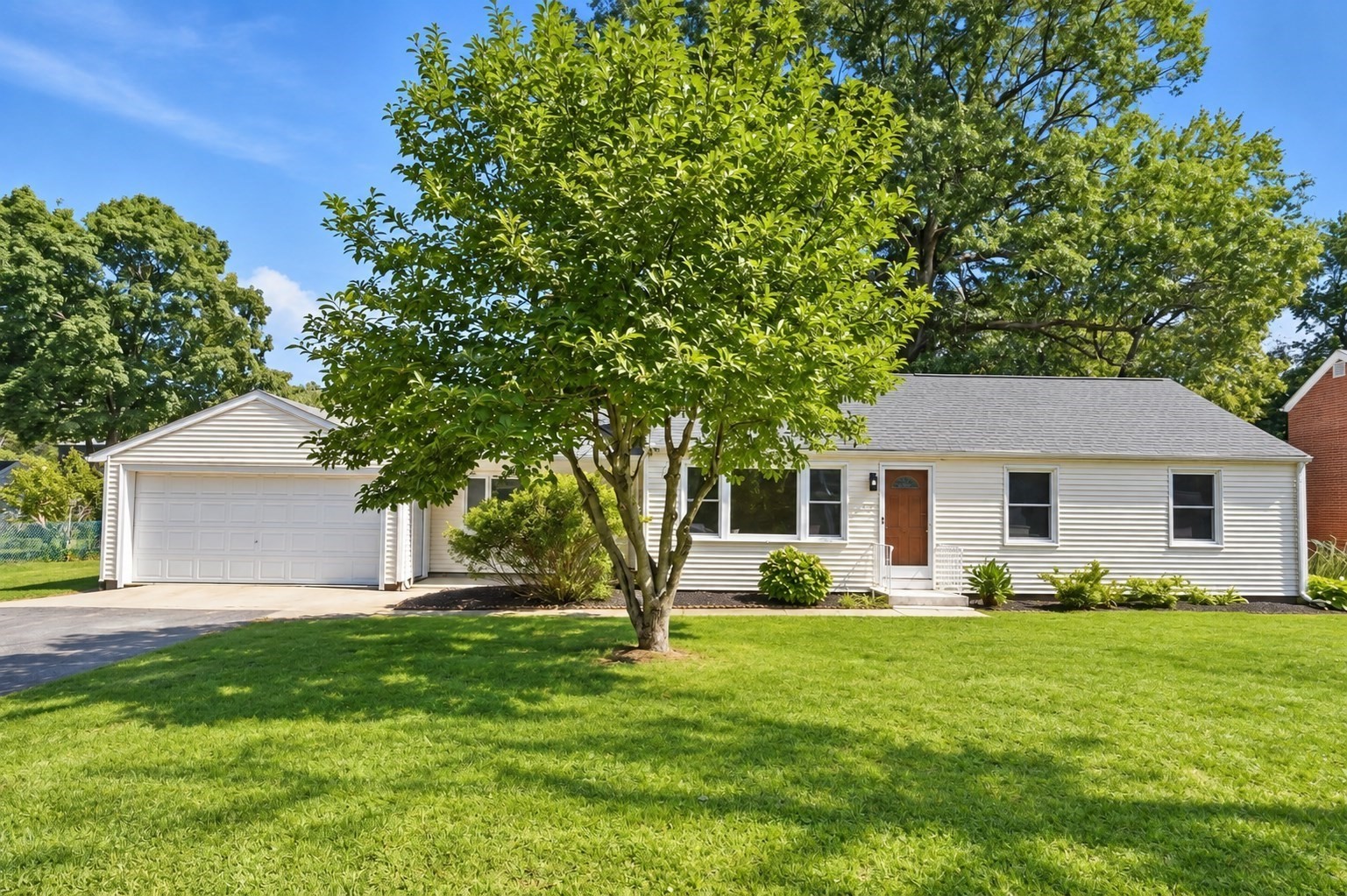 Casa Unifamiliar de 3 quartos em 145 Gates Ave, East Longmeadow