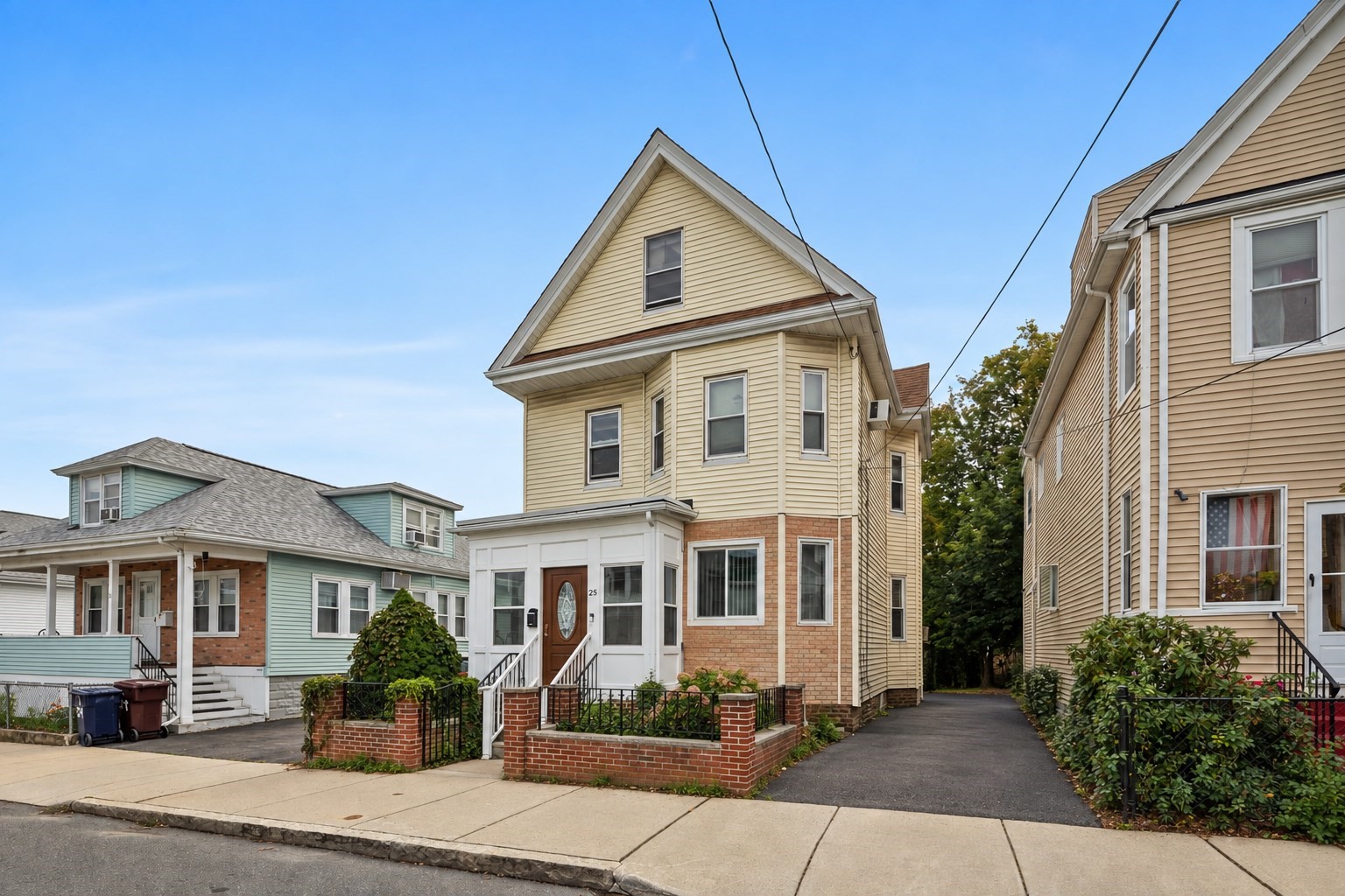 5-bed Single Family at 25 Rock Valley Ave, Everett