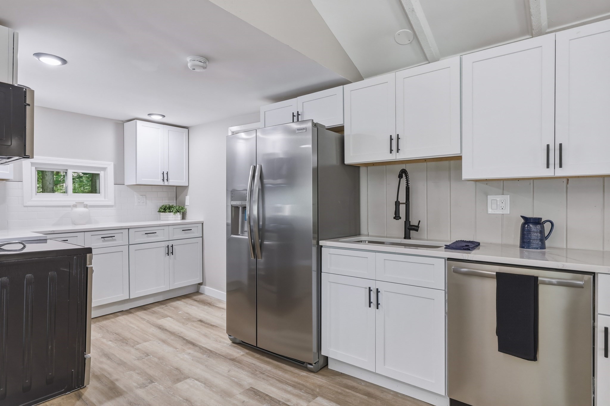 2-bed Single Family at 22 Knollwood Rd, Brimfield