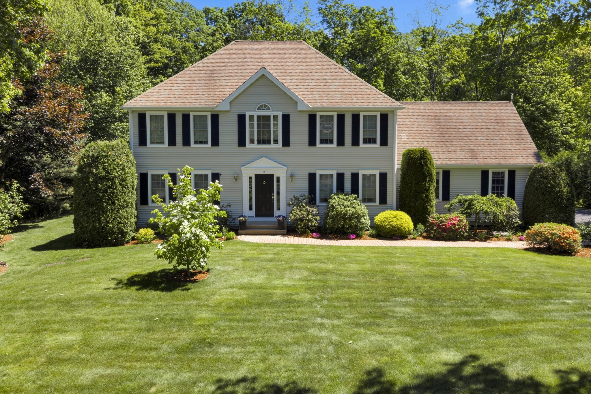 Casa Unifamiliar de 4 habitaciones en 14 Old Towne Way, Sturbridge