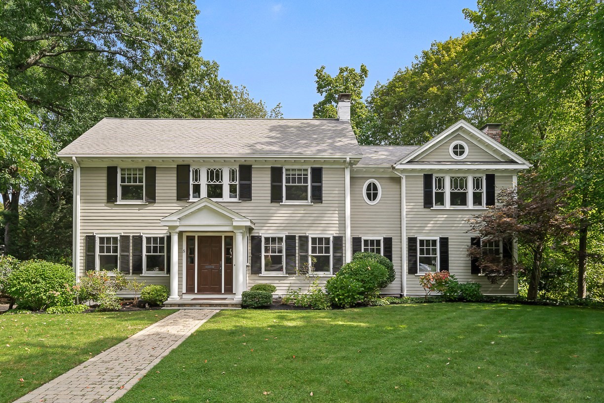 4-bed Single Family at 8 Tennyson Rd, Wellesley