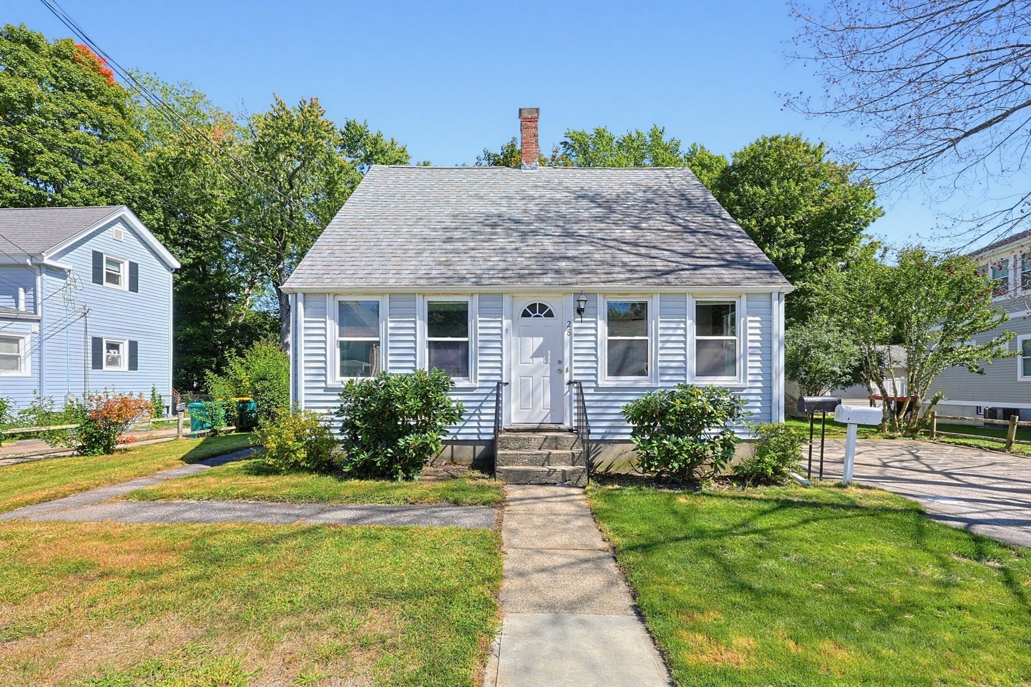 Multifamiliar de 4 quartos em 28 Monroe Street, Norwood