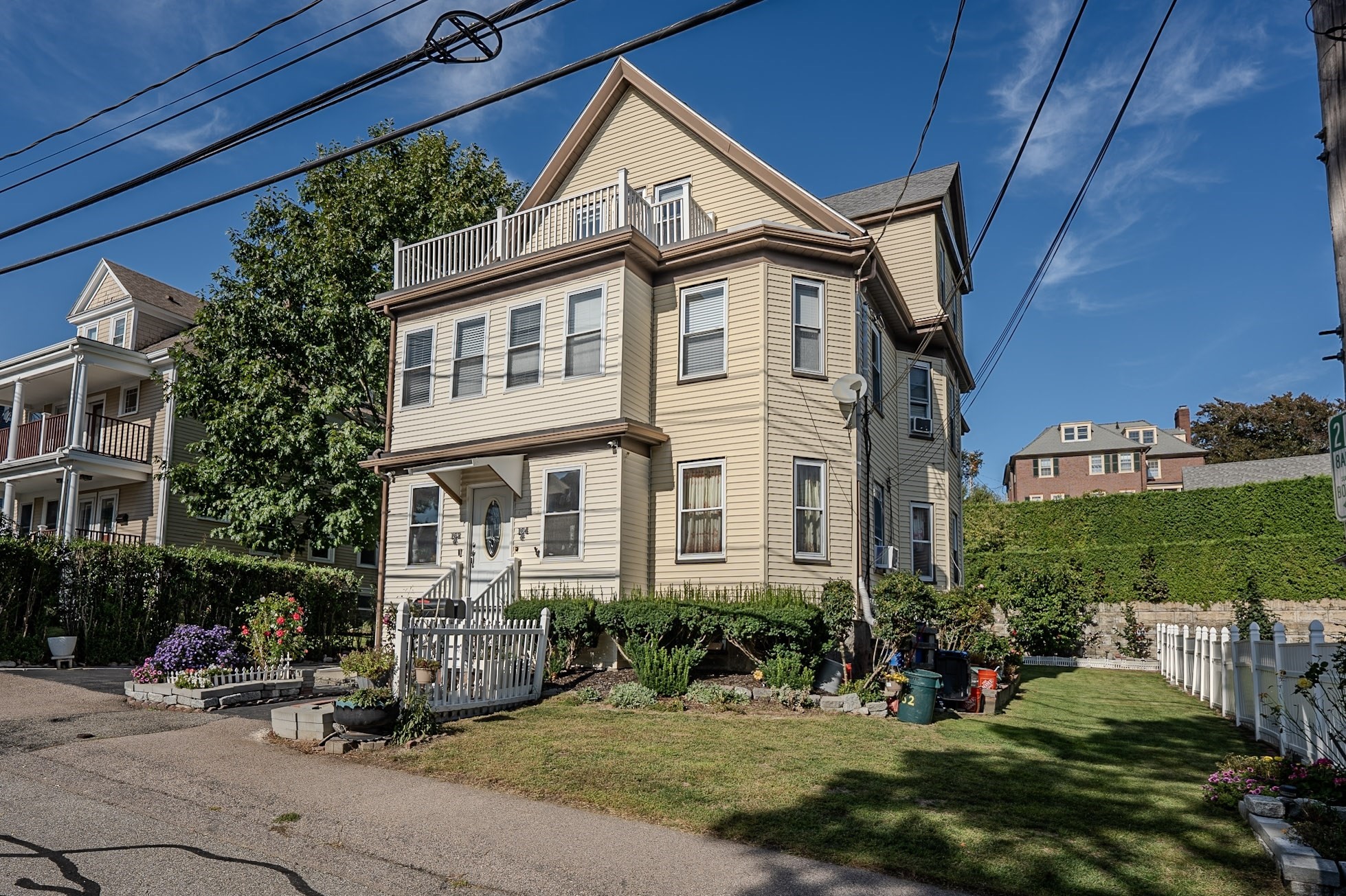 Multifamiliar de 6 habitaciones en 162-164 Glendale Rd, Quincy