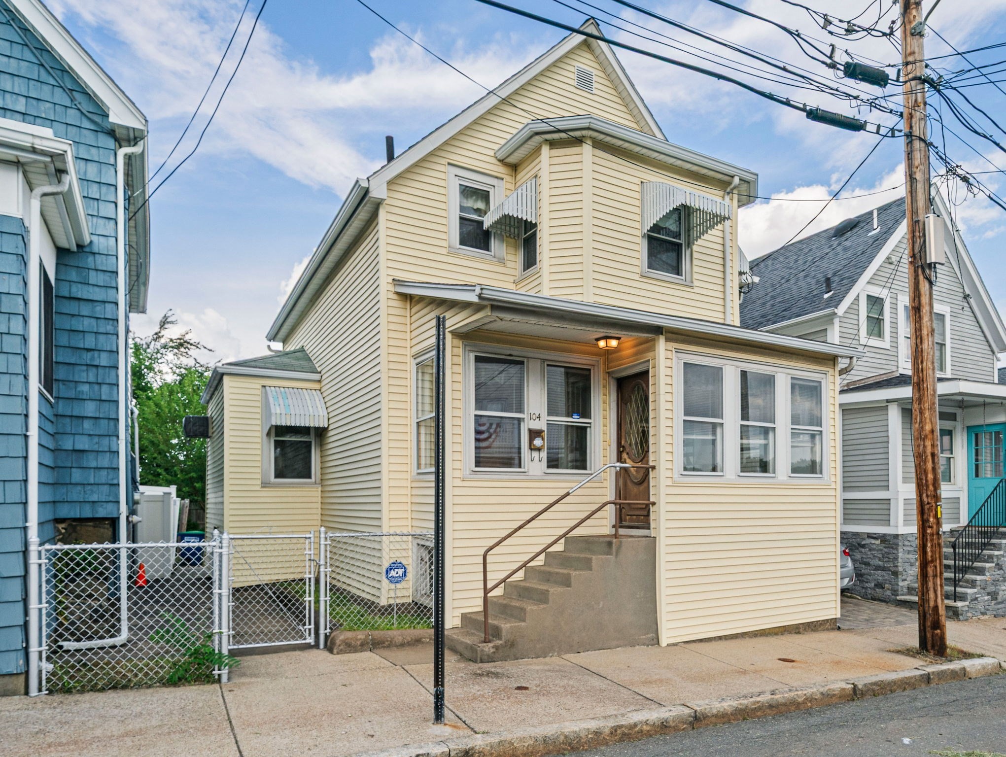 Casa Unifamiliar de 3 habitaciones en 104 Fremont St, Somerville
