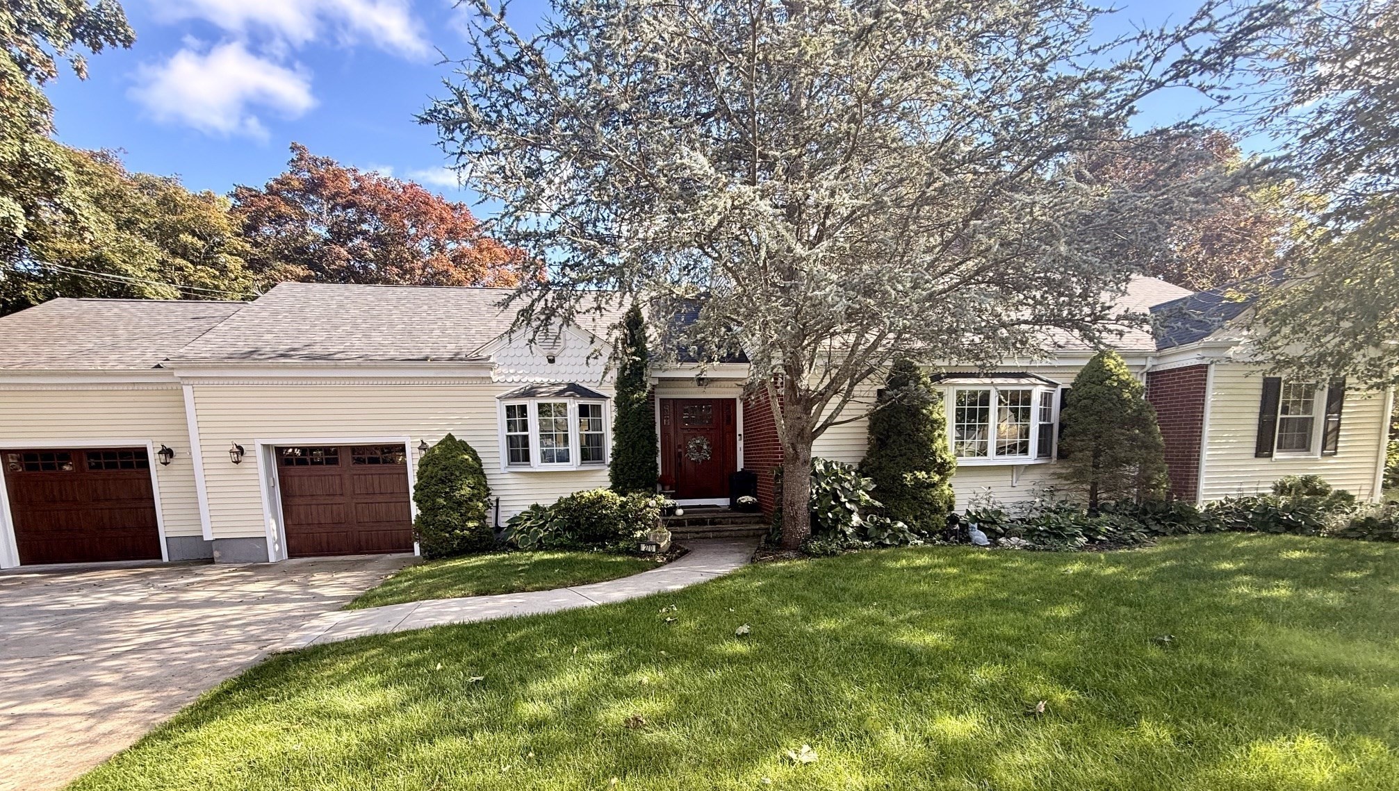 3-bed Single Family at 270 Gardner St, New Bedford