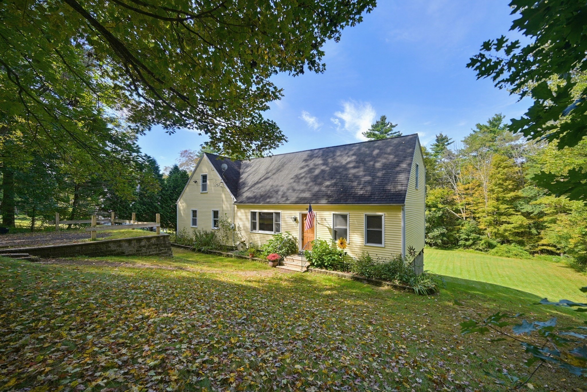 5-bed Single Family at 56 Harrington Rd, Charlton