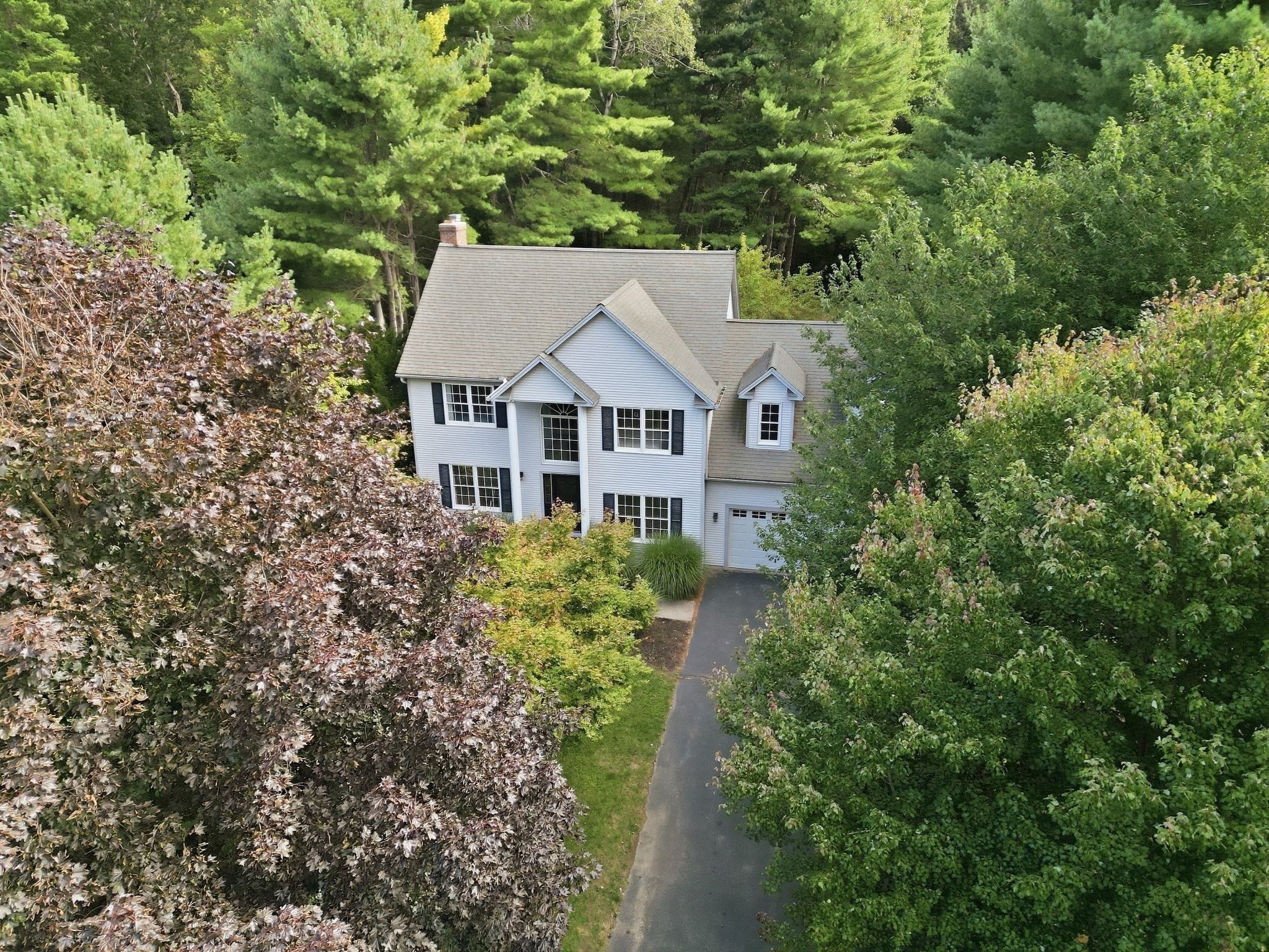 4-bed Single Family at 12 Patriots Way, Southwick