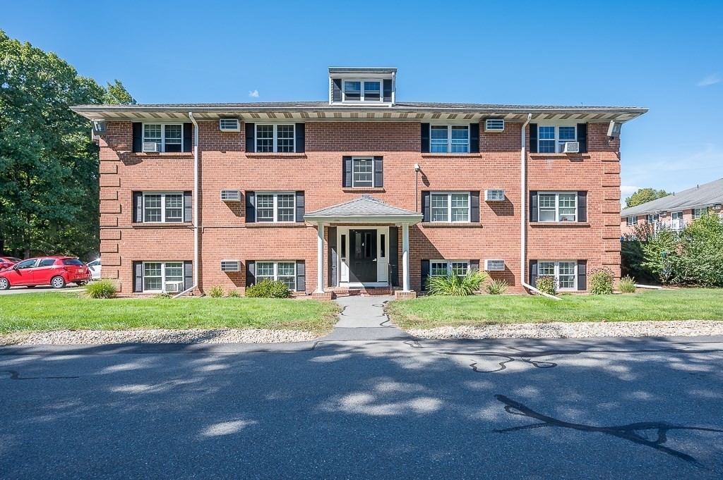 2-bed Condo at 75 Leonard # 75, Boxborough