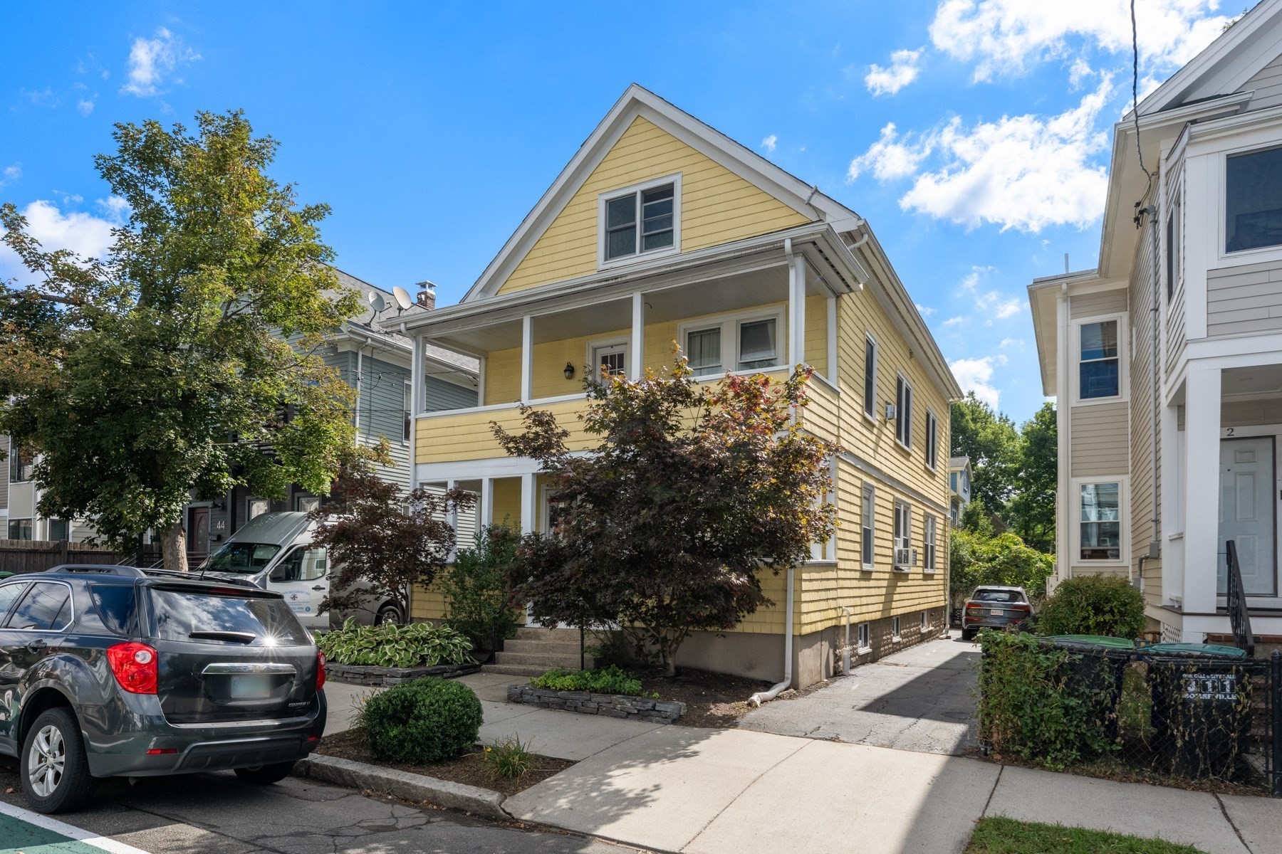 Condominio de 2 habitaciones en 46 Cameron Ave # 1, Somerville