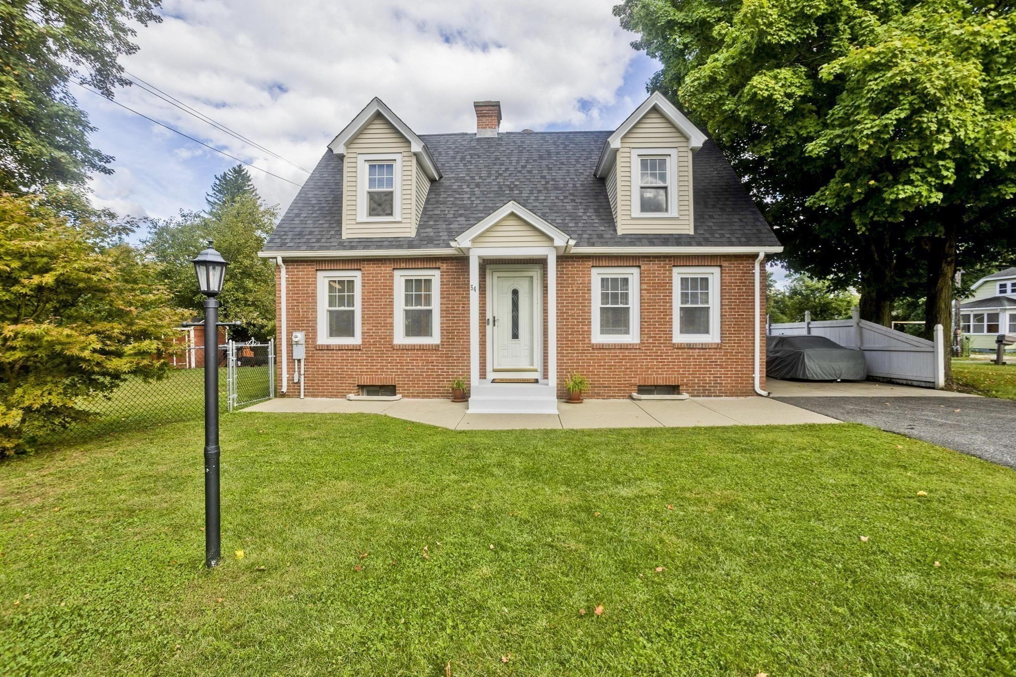 2-bed Single Family at 54 Mero St, Ludlow