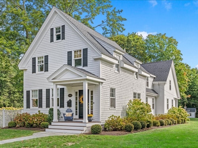 3-bed Single Family at 1040 Main St, Hingham