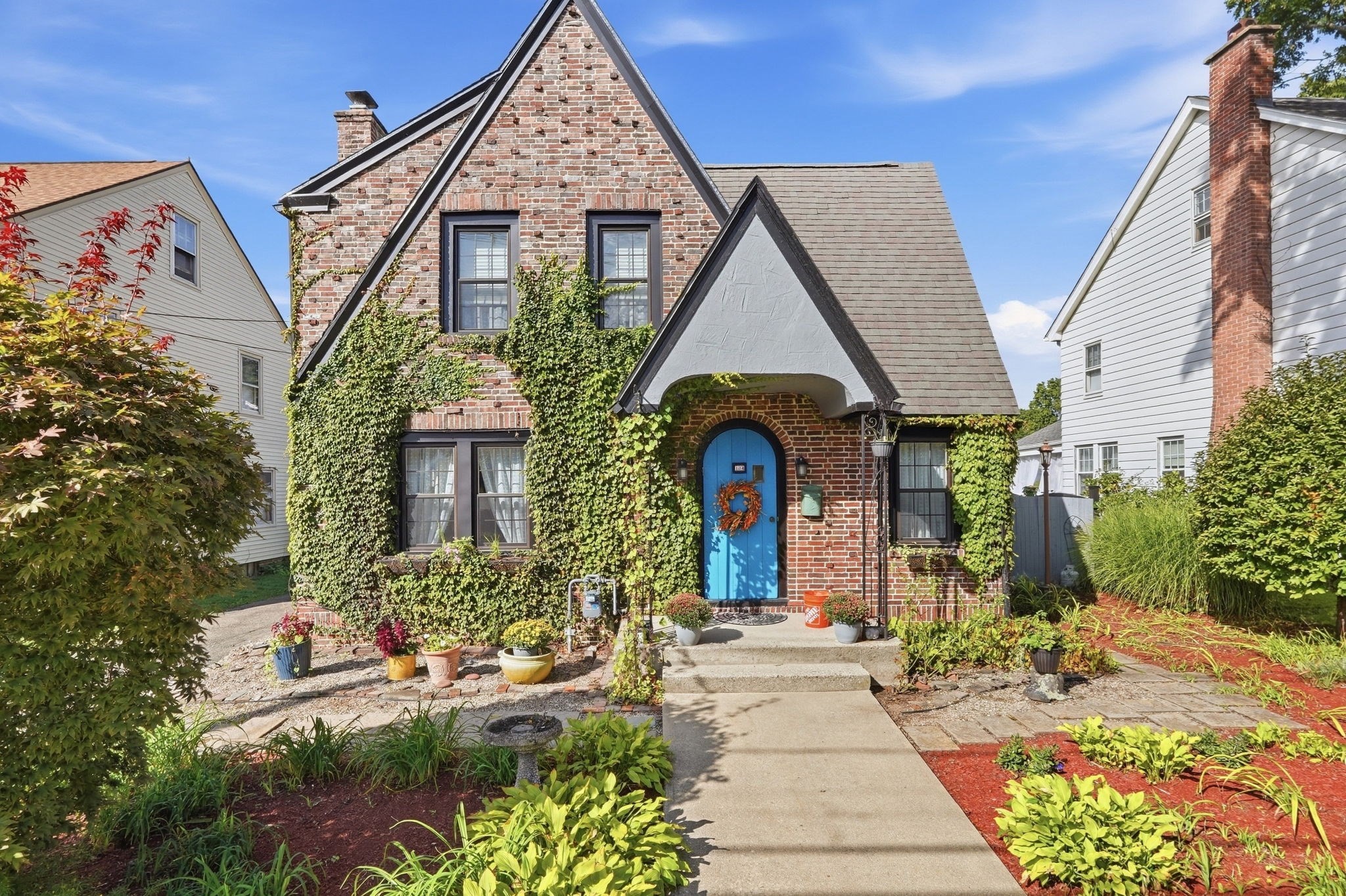 Casa Unifamiliar de 3 quartos em 104 Wayne St, Springfield