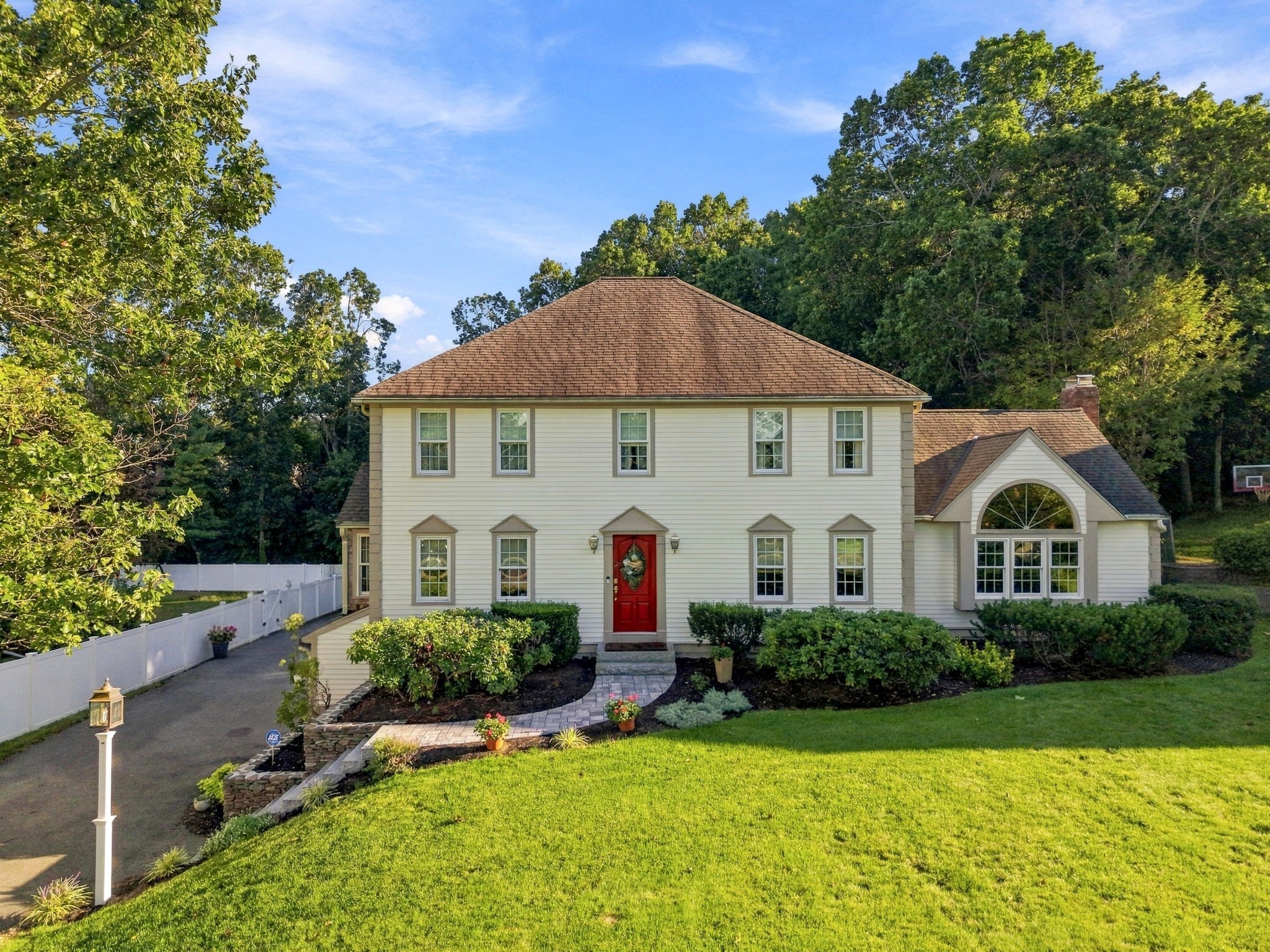 4-bed Single Family at 150 Fairways Edge Dr, Marshfield
