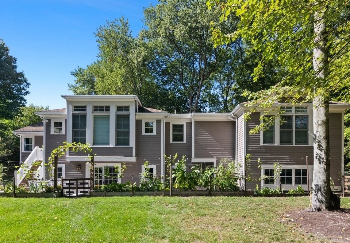 5-bed Single Family at 38 Hunnewell St, Needham