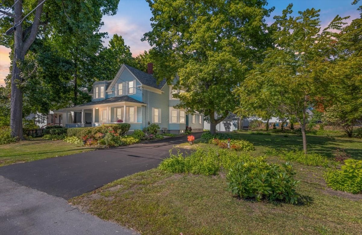3-bed Single Family at 65 Oxford Ave, Haverhill