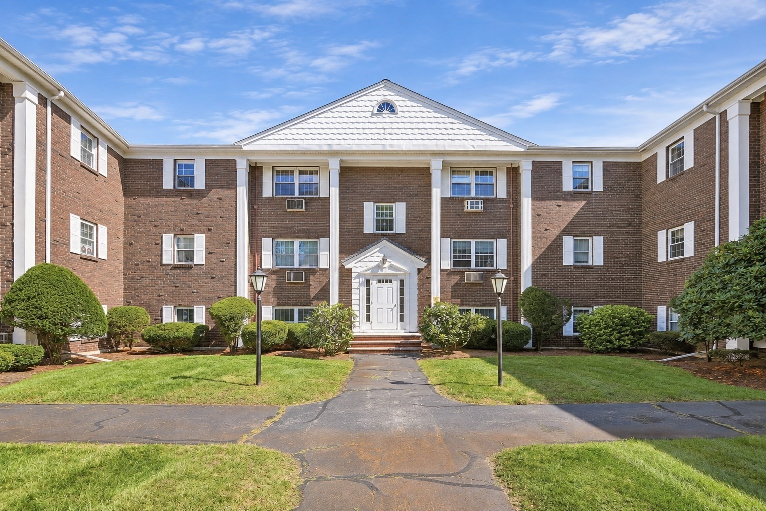 Condominio de 2 habitaciones en 132 Parker St # H6, Acton