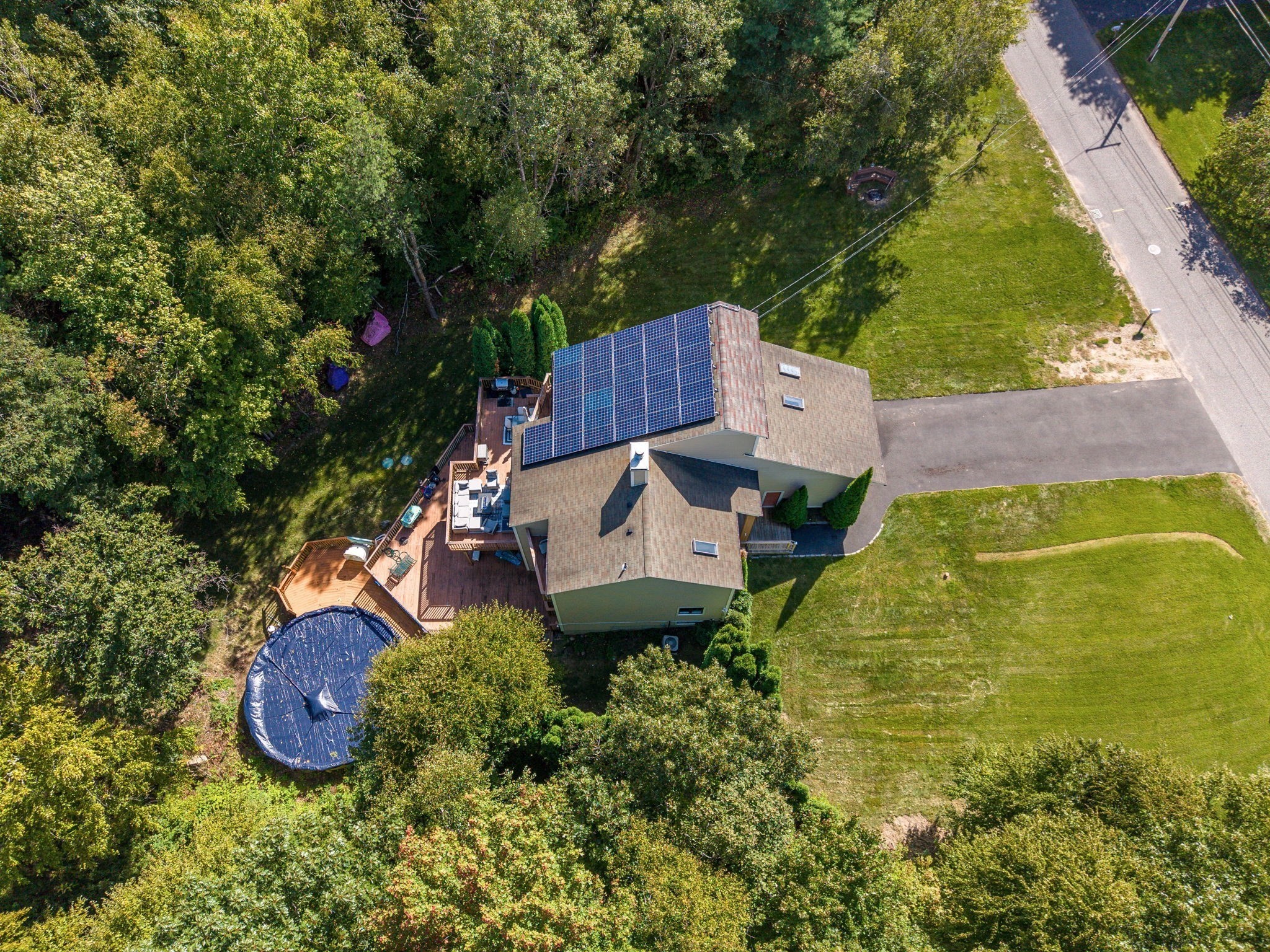 3-bed Single Family at 72 Mountain View Dr, Belchertown