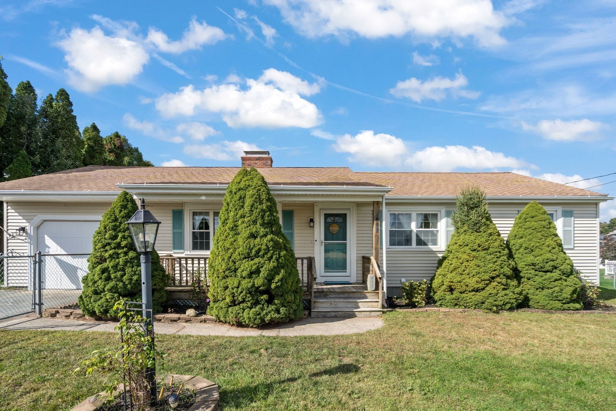 3-bed Single Family at 935 Allen St, Dartmouth