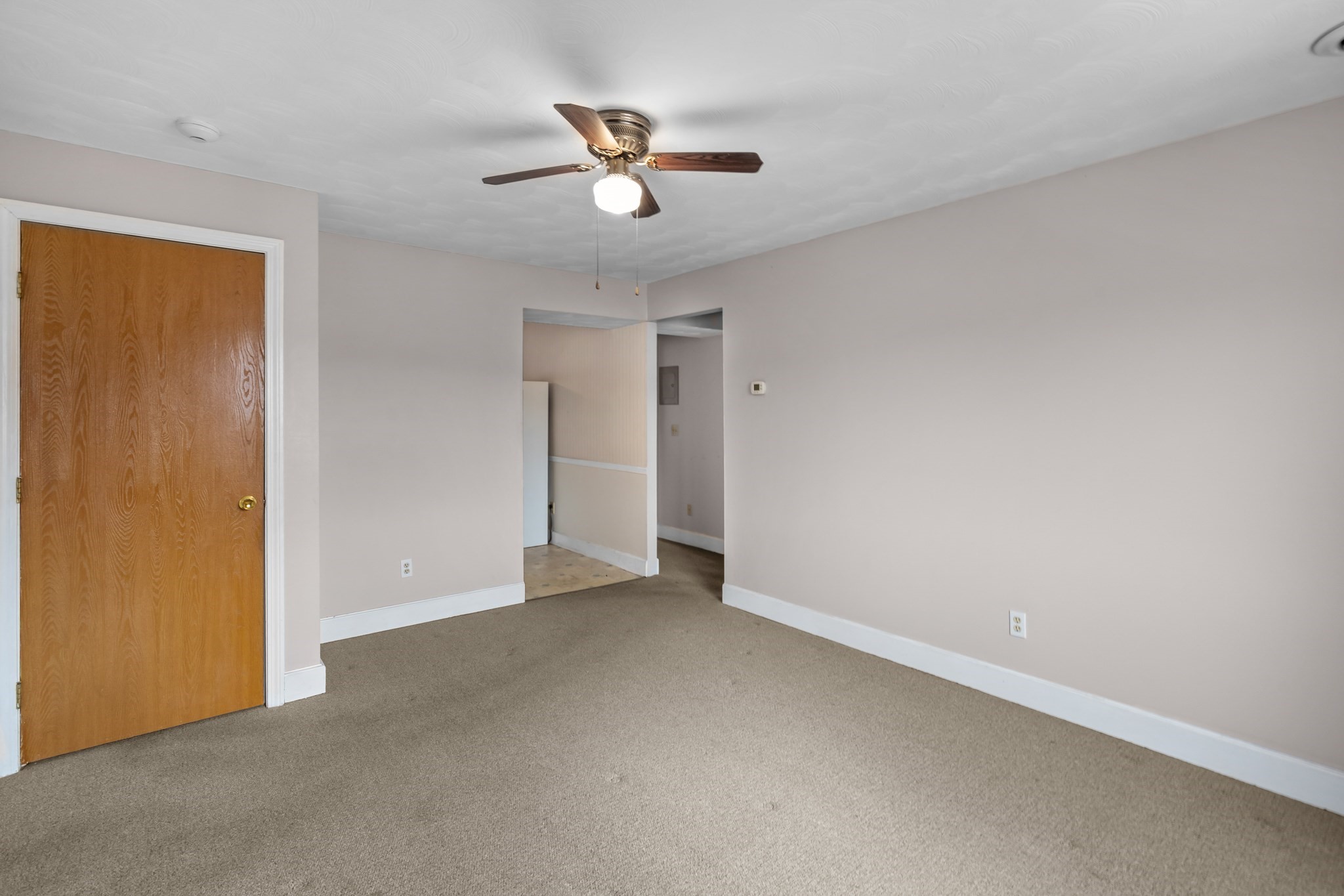 Condominio de 2 habitaciones en 70 North Court # F, Fall River