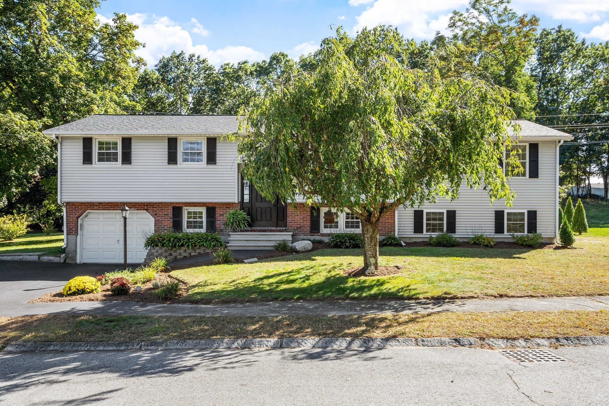 4-bed Single Family at 9 Dawn Drive, Chelmsford