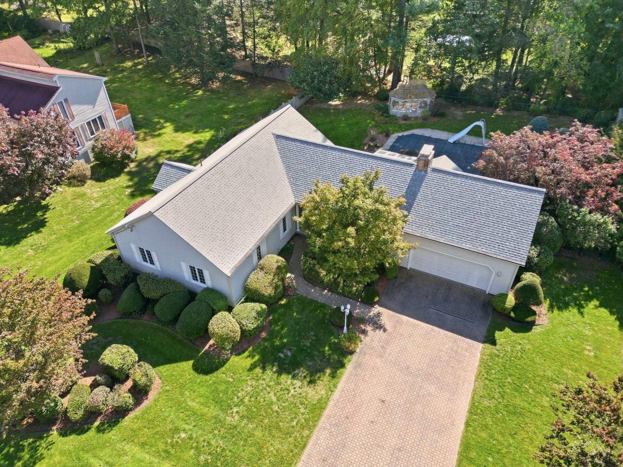 3-bed Single Family at 43 Pineridge Dr, Westfield