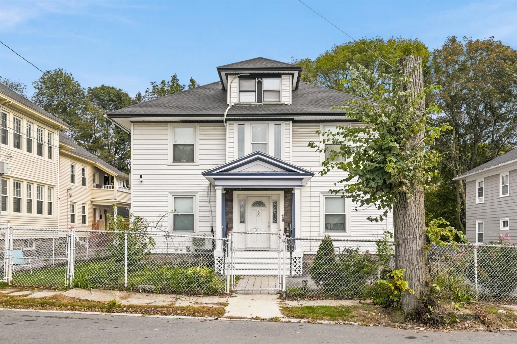 7-bed Multi-Family at 20 Ridge Rd, Lawrence