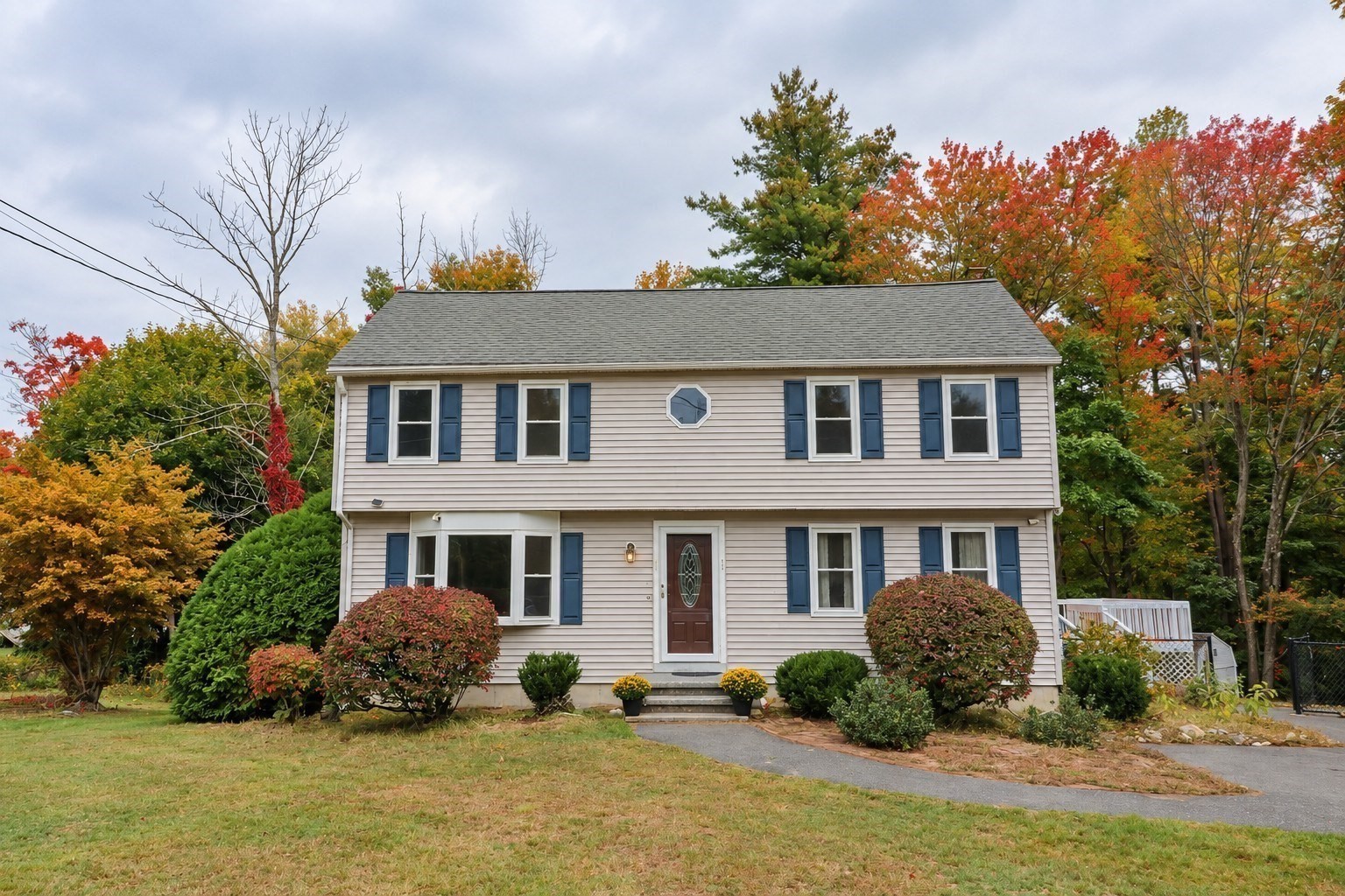 3-bed Single Family at 33 Summer St, Tyngsborough