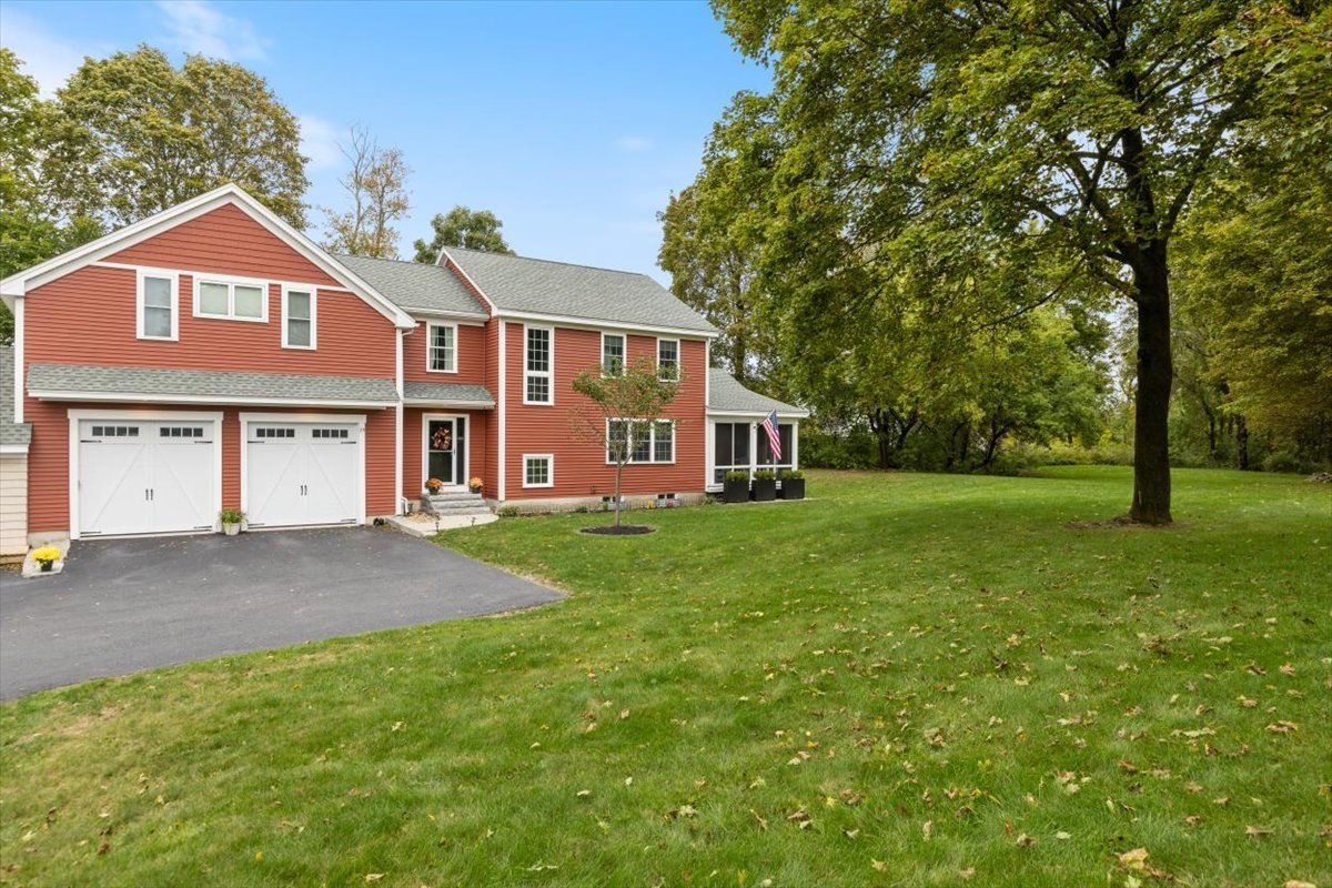 3-bed Single Family at 19 Hampstead Street, Methuen