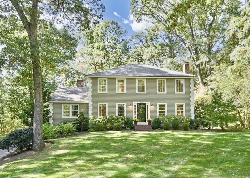 4-bed Single Family at 175 S. Bradford Street, North Andover