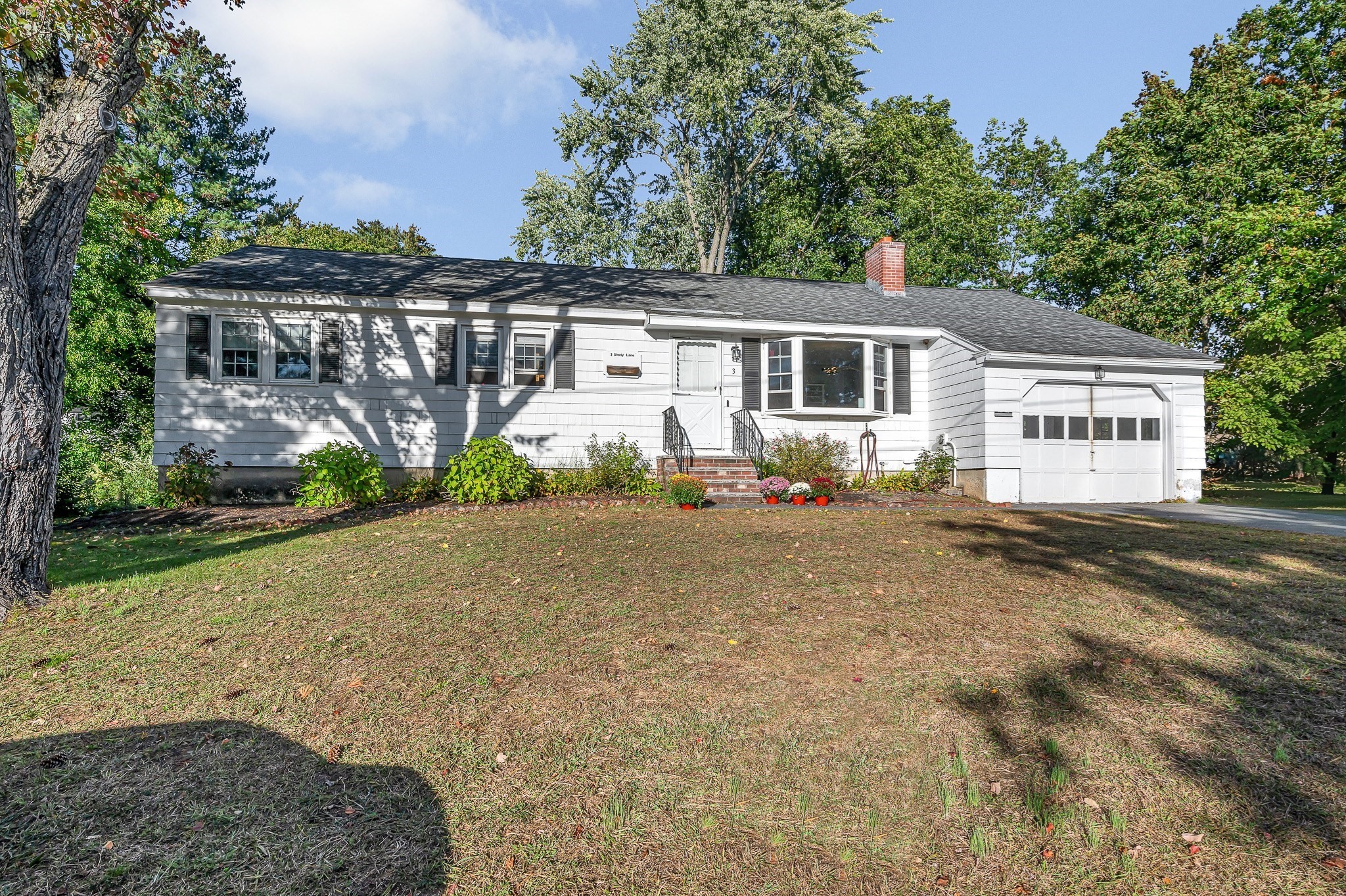 3-bed Single Family at 3 Shady Lane, Methuen