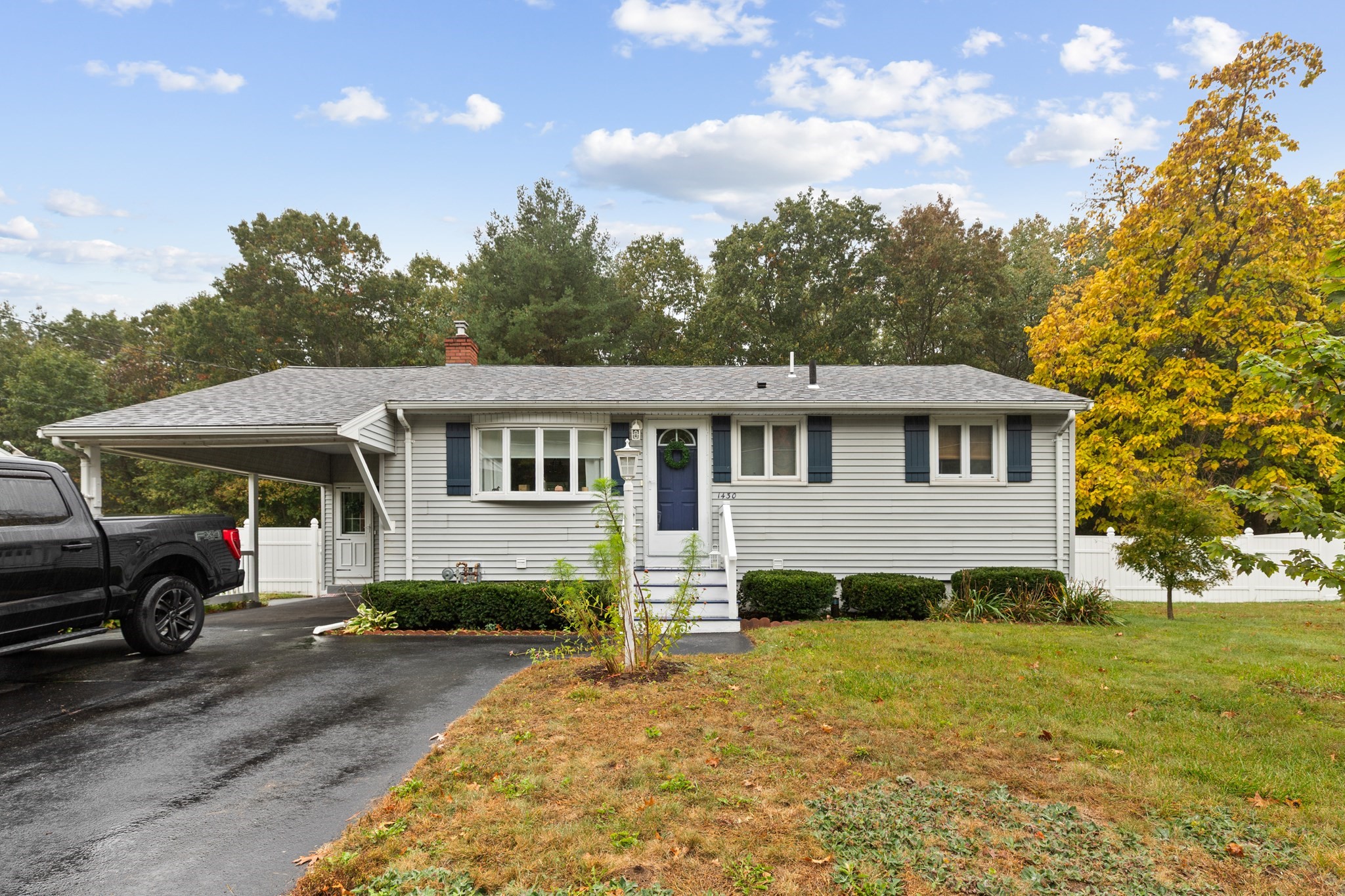 3-bed Single Family at 1430 Shawsheen St, Tewksbury
