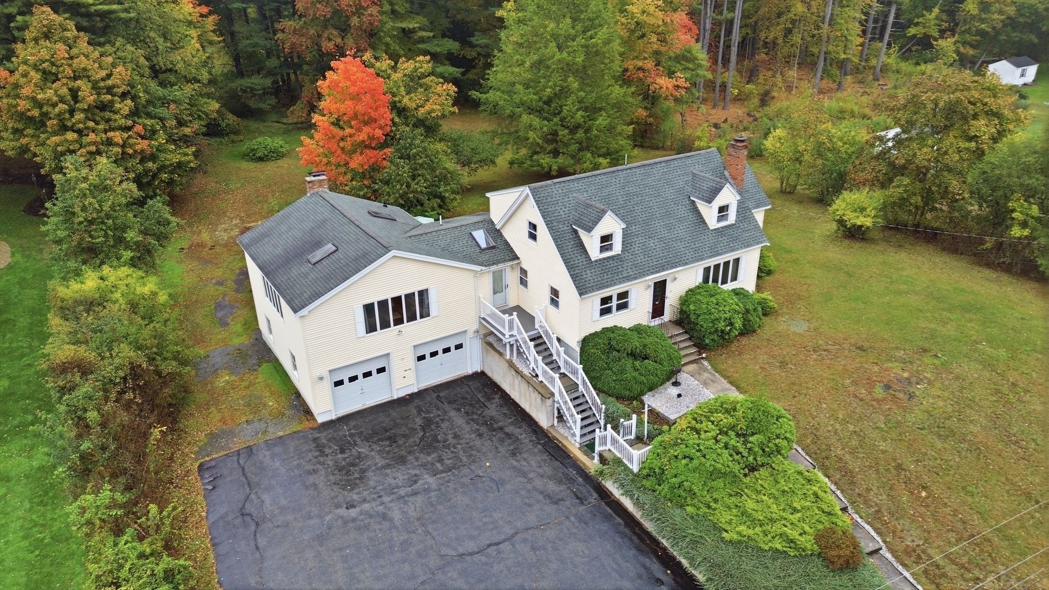 3-bed Single Family at 15 Regis Rd, Tewksbury